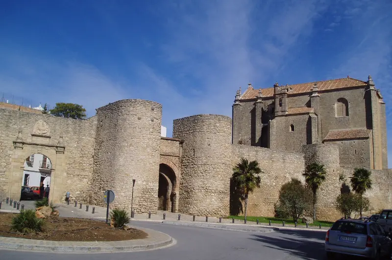 Muralla Barrio San Francisco Ronda Oleoturismo histórico de La Serranía de Ronda